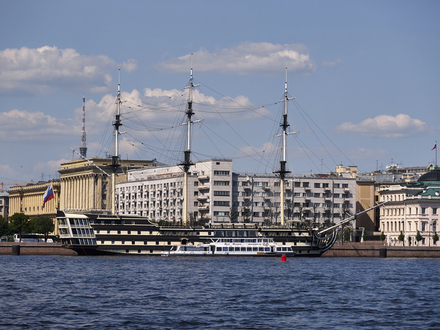 20130603-153555•River Neva•Saint Petersburg•St.Petersburg•Russia